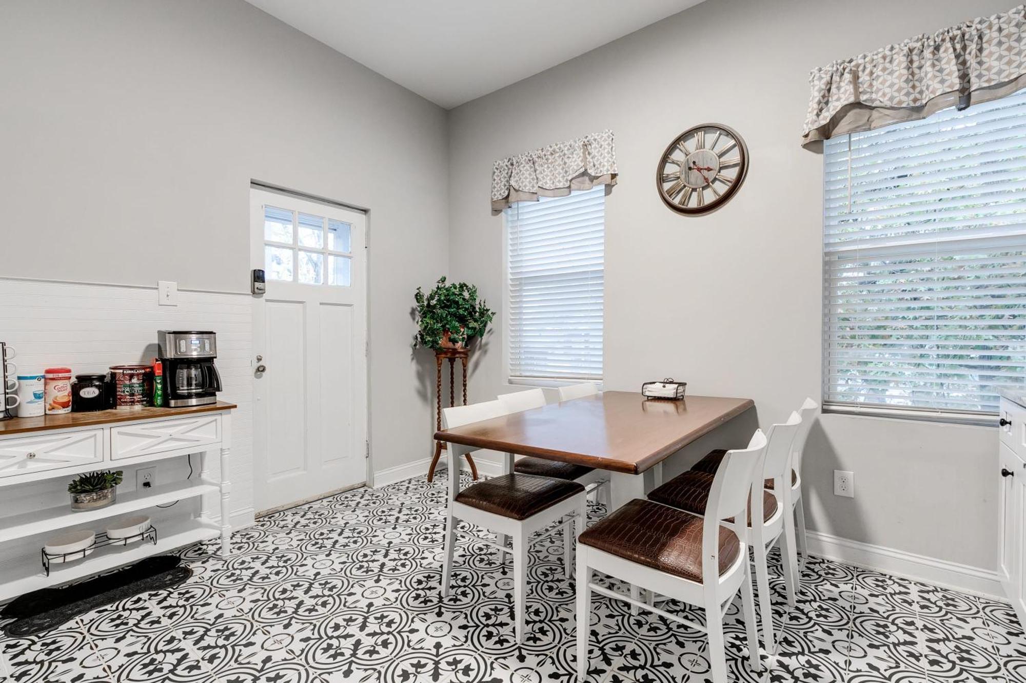 E2 Centrally Located In Carytown Fully Fenced ريتشموند المظهر الخارجي الصورة